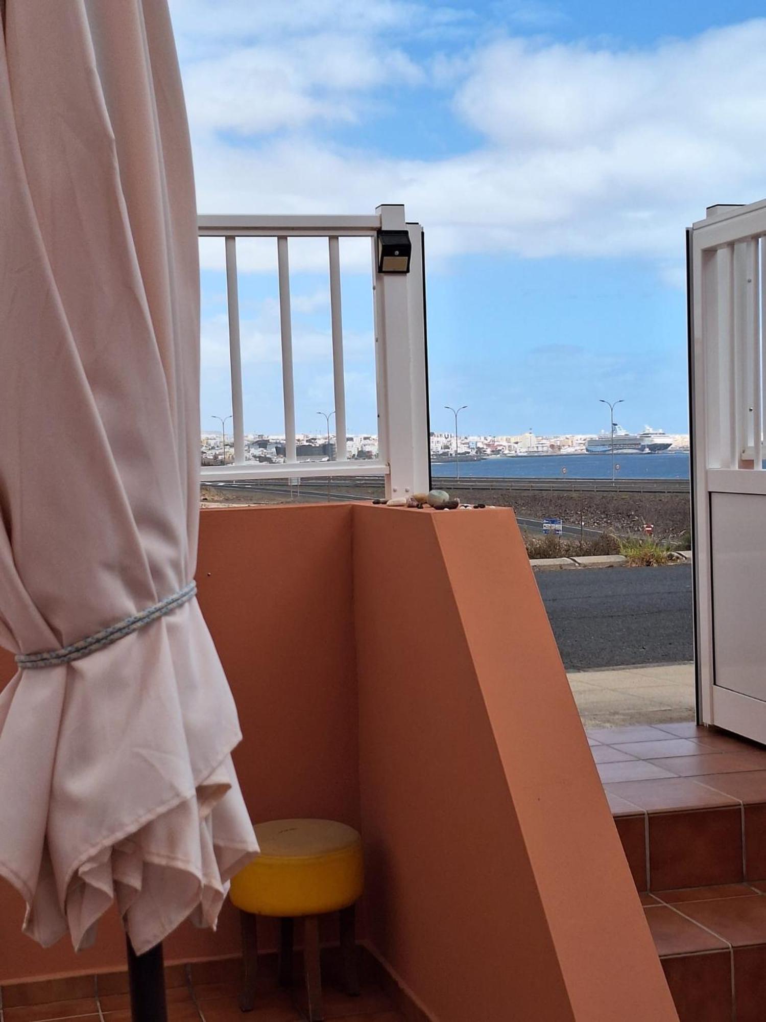 Apartamento A Tan Solo 2 Minutos De La Playa Puerto del Rosario  Exteriör bild